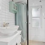 Aruna - 200m From The Sea By Interhome 루켄