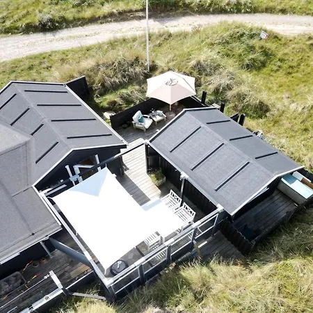 Aruna - 200m From The Sea By Interhome *